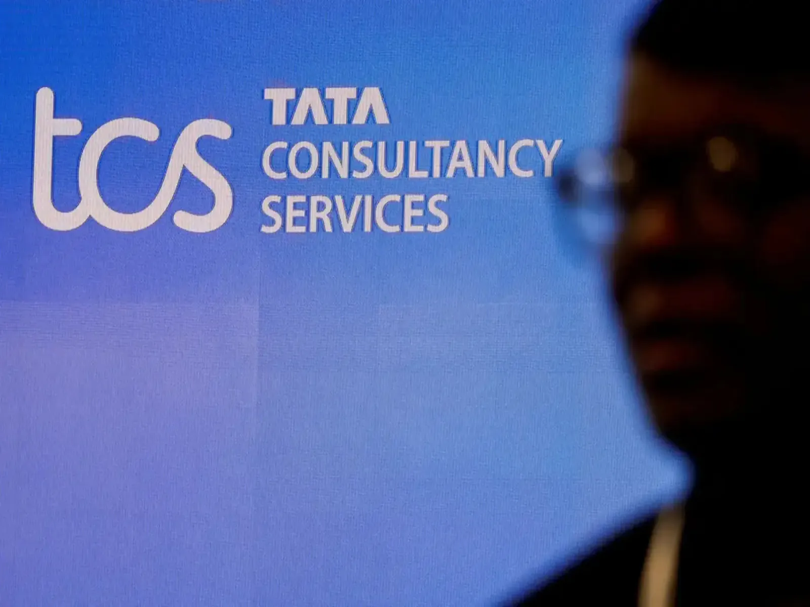 TCS preparing for large scale layoffs, more than 12000 employees will lose their jobs