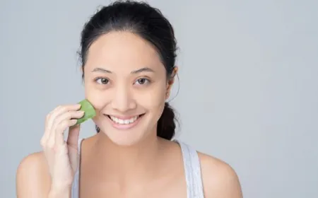 Applying Aloe Vera on face daily will give you a radiant glow, many problems will be removed