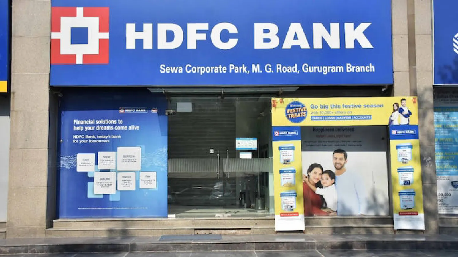 HDFC Bank Hikes Minimum Balance for New Savings Accounts to ₹25,000; SBI to Levy IMPS Transfer Fees from August 15