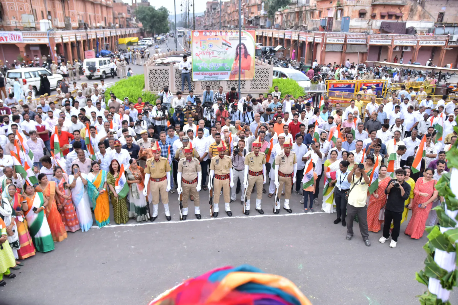 Jaipur’s Badi Chaupad Witnesses Traditional Independence Day Flag Hoisting by BJP and Congress Leaders
