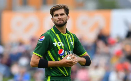 Indian bowlers' surgical strike on Pakistan, Shaheen Afridi's 4 sixes saved the honor