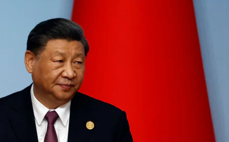 China Enforces New Law Requiring Content Creators to Show Credentials on Regulated Topics