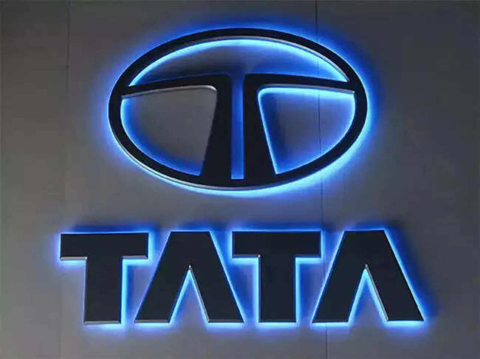 Tata Group Faces Internal Rift Ahead of Key Board Meeting on September 10