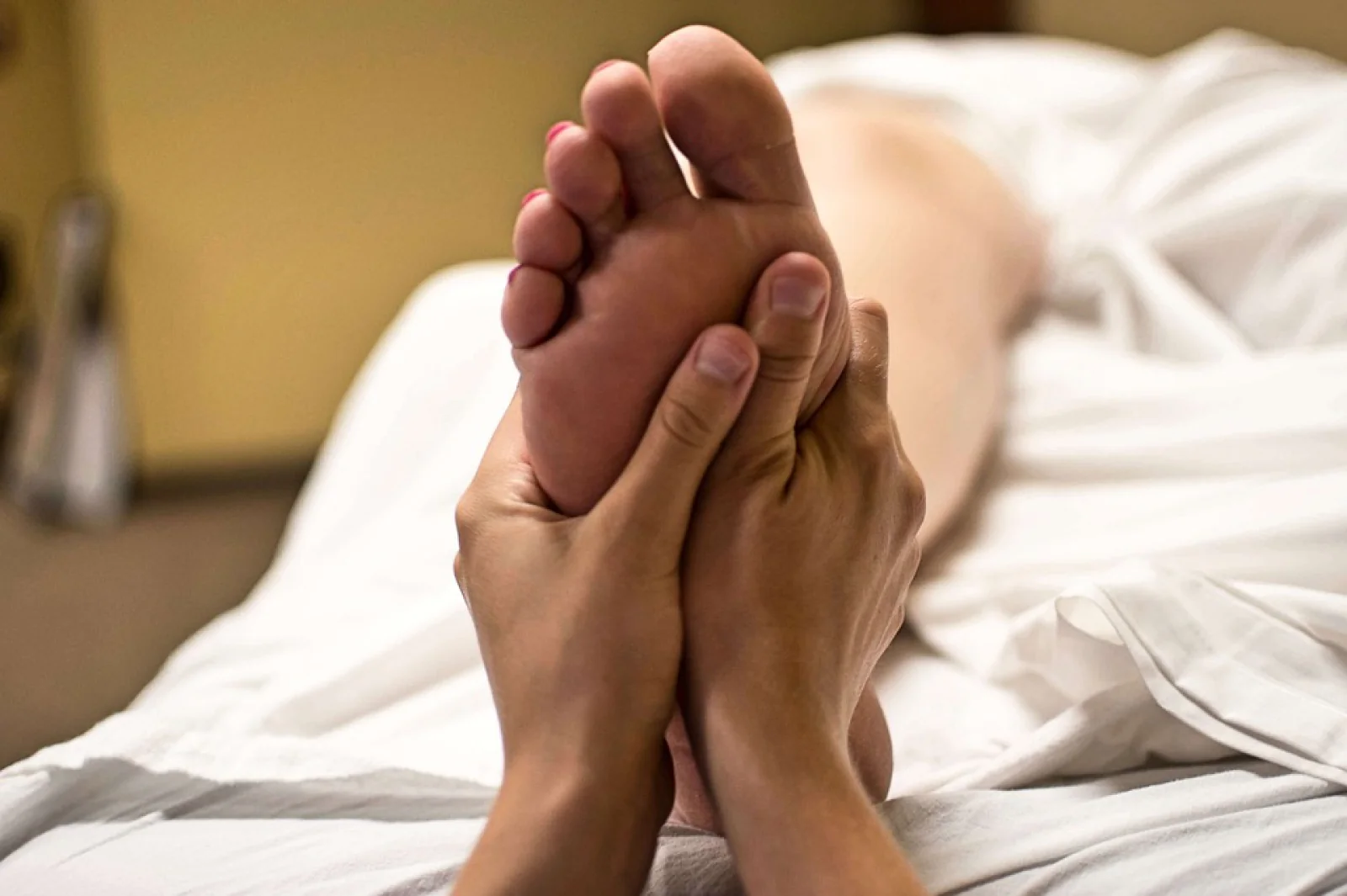 Ayurveda’s Sleep Remedy: Why a Warm Foot Oil Massage Works Wonders