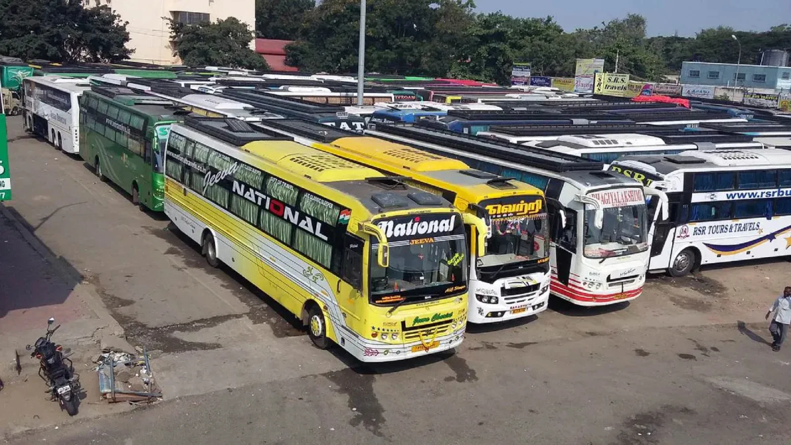 All Omni Bus Association of Tamil Nadu Halts Services to Kerala After Heavy Fines by Kerala Transport Department