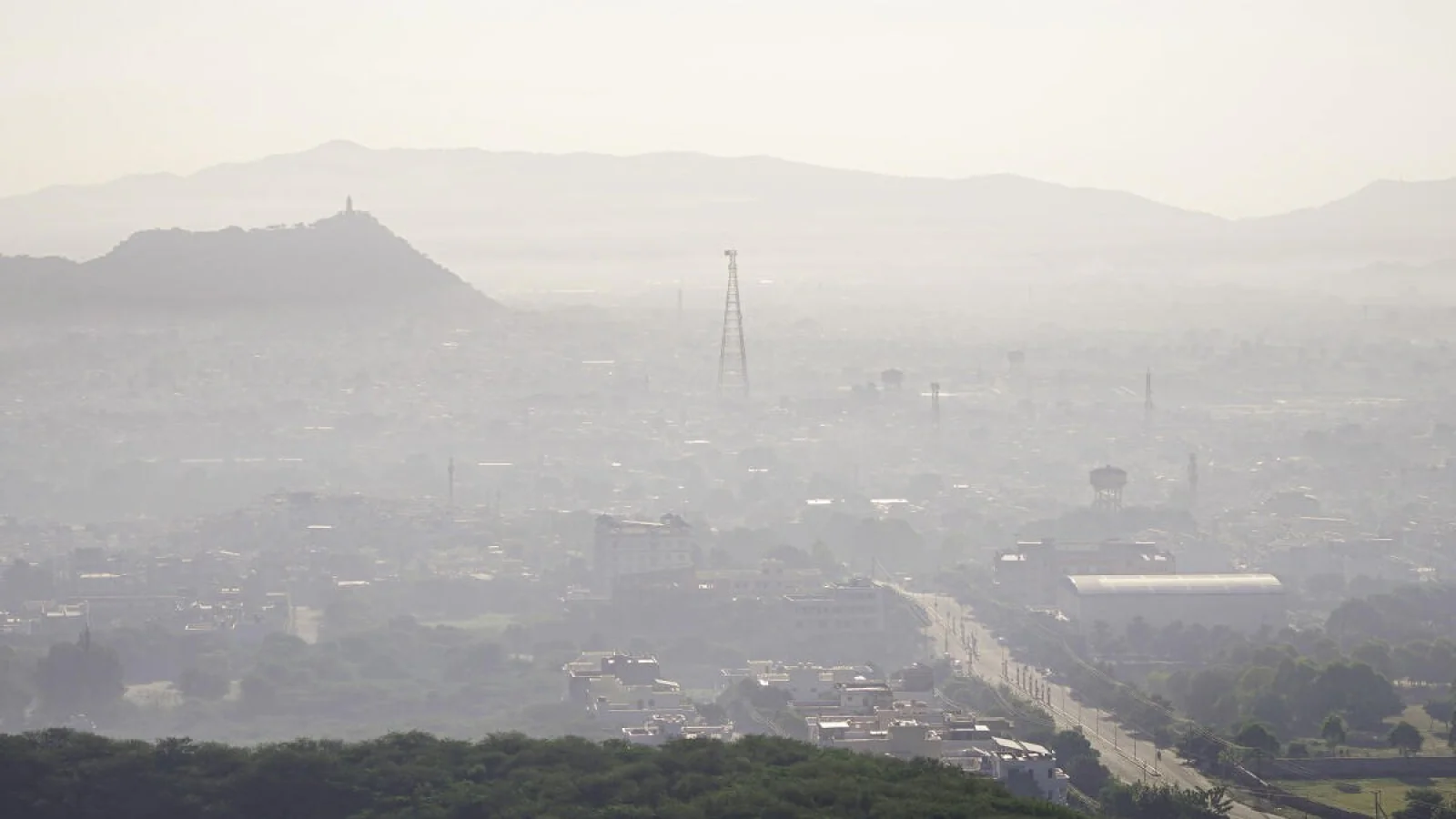 Winter Intensifies in Rajasthan: Fatehpur Records Lowest at 7°C, Cold Wave Hits Sikar and Tonk
