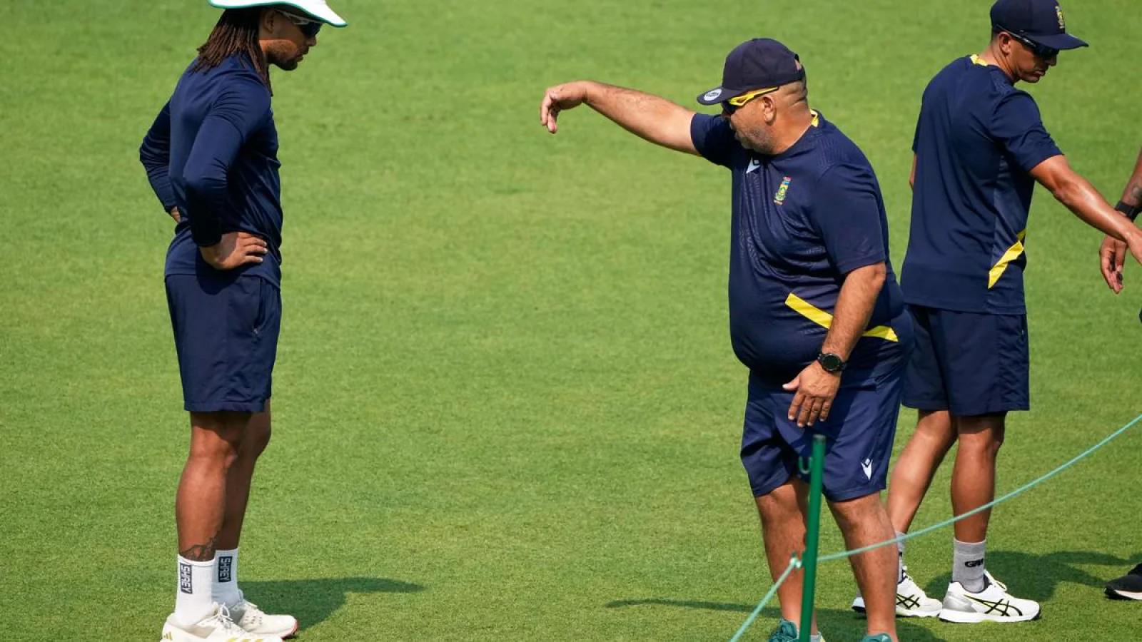 SA Coach Sparks Row: Shukri Conrad Says India Must “Grovel” in Guwahati Test