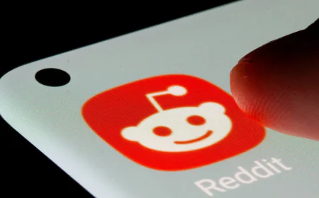 New Australian Law Bans Social Media for Children Under 16; Reddit Files High Court Challenge