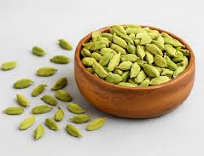 Cardamom Water on an Empty Stomach: A Simple Habit With Powerful Health Benefits