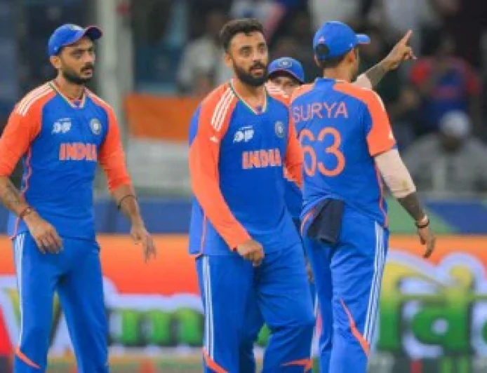 Quinton de Kock’s Blazing 90 Powers South Africa to 213/4 Against India in 2nd T20