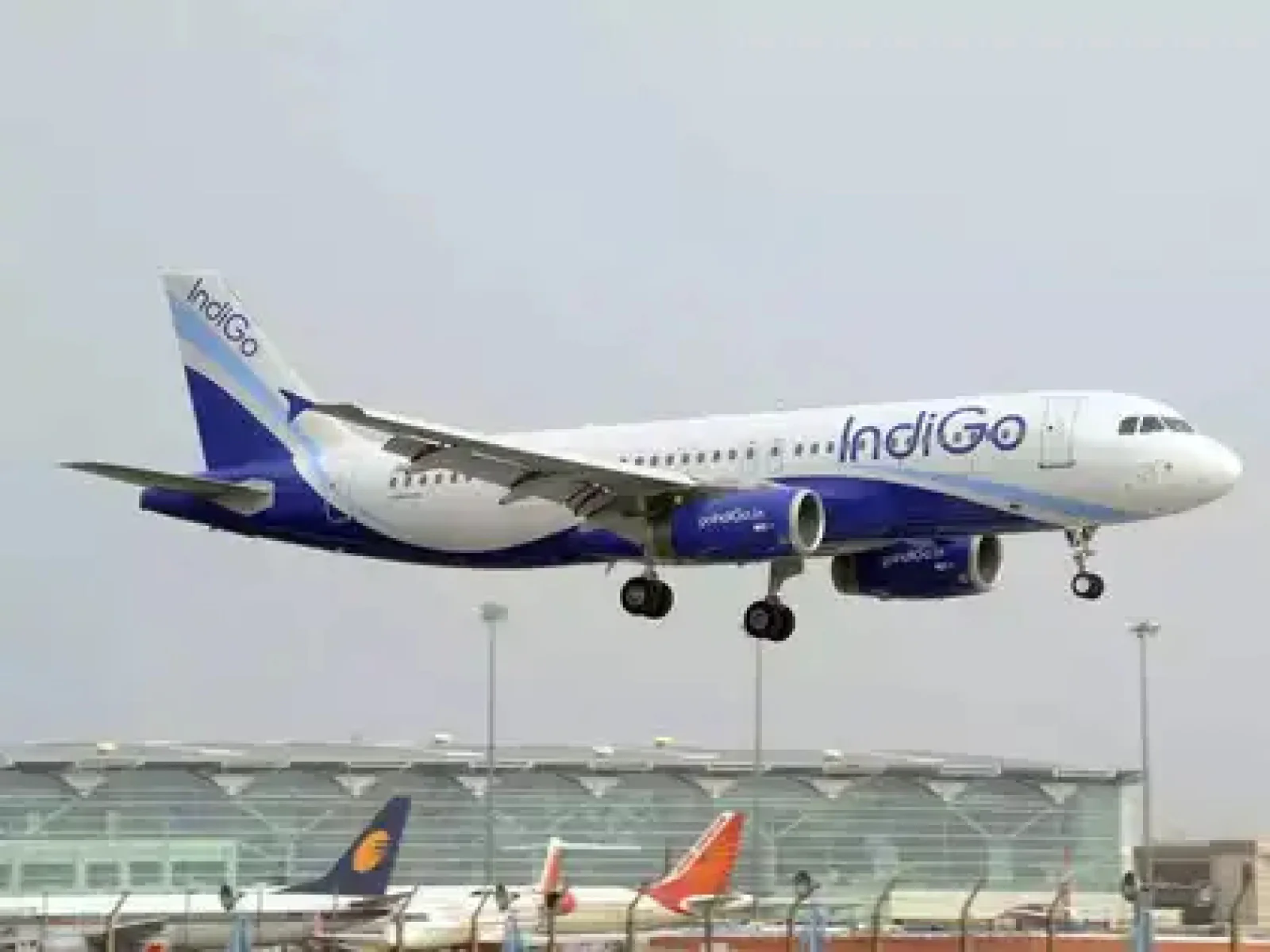 IndiGo Responds to DGCA Notice, Faces Likely Penalties as Regulator Finds Answers Unsatisfactory