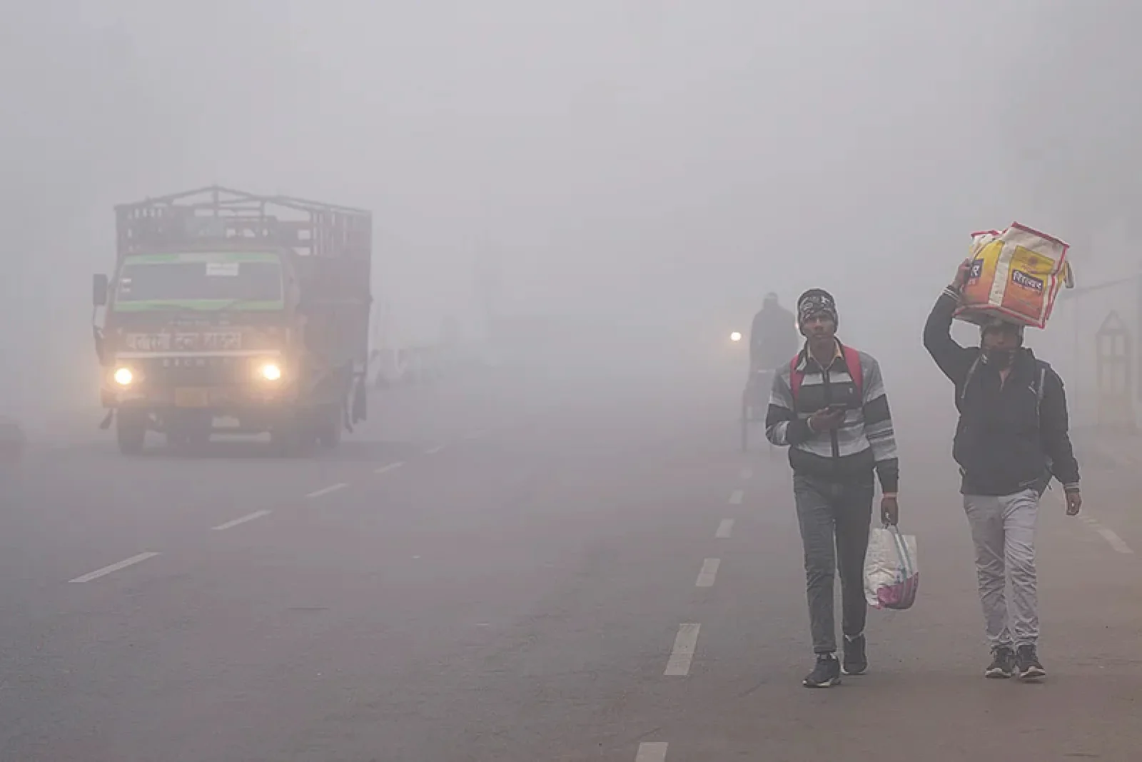 Cold Wave Returns to Rajasthan as Western Disturbance Ends, Dense Fog Disrupts Life