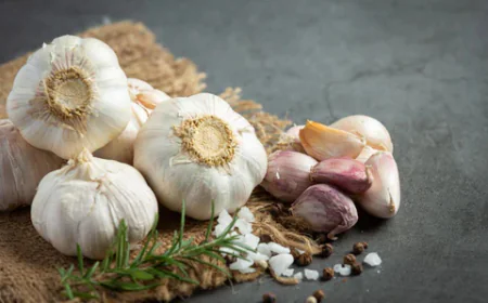 From Kitchen to Skincare: Garlic’s Role in Fighting Acne and Pimples