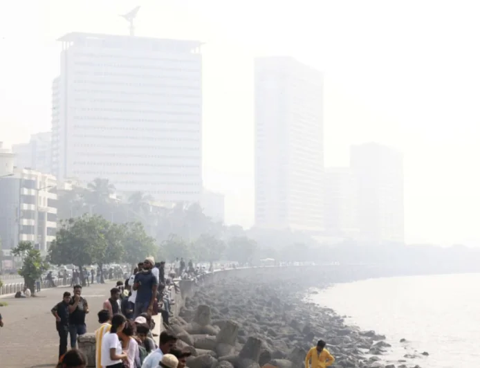 Air Pollution Crisis: HC Threatens to Withhold Salaries of Mumbai, Navi Mumbai Chiefs