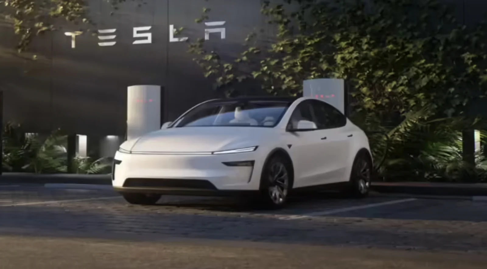 Tesla Model Y Becomes Brand’s Only Offering in India, Sells 225 Units