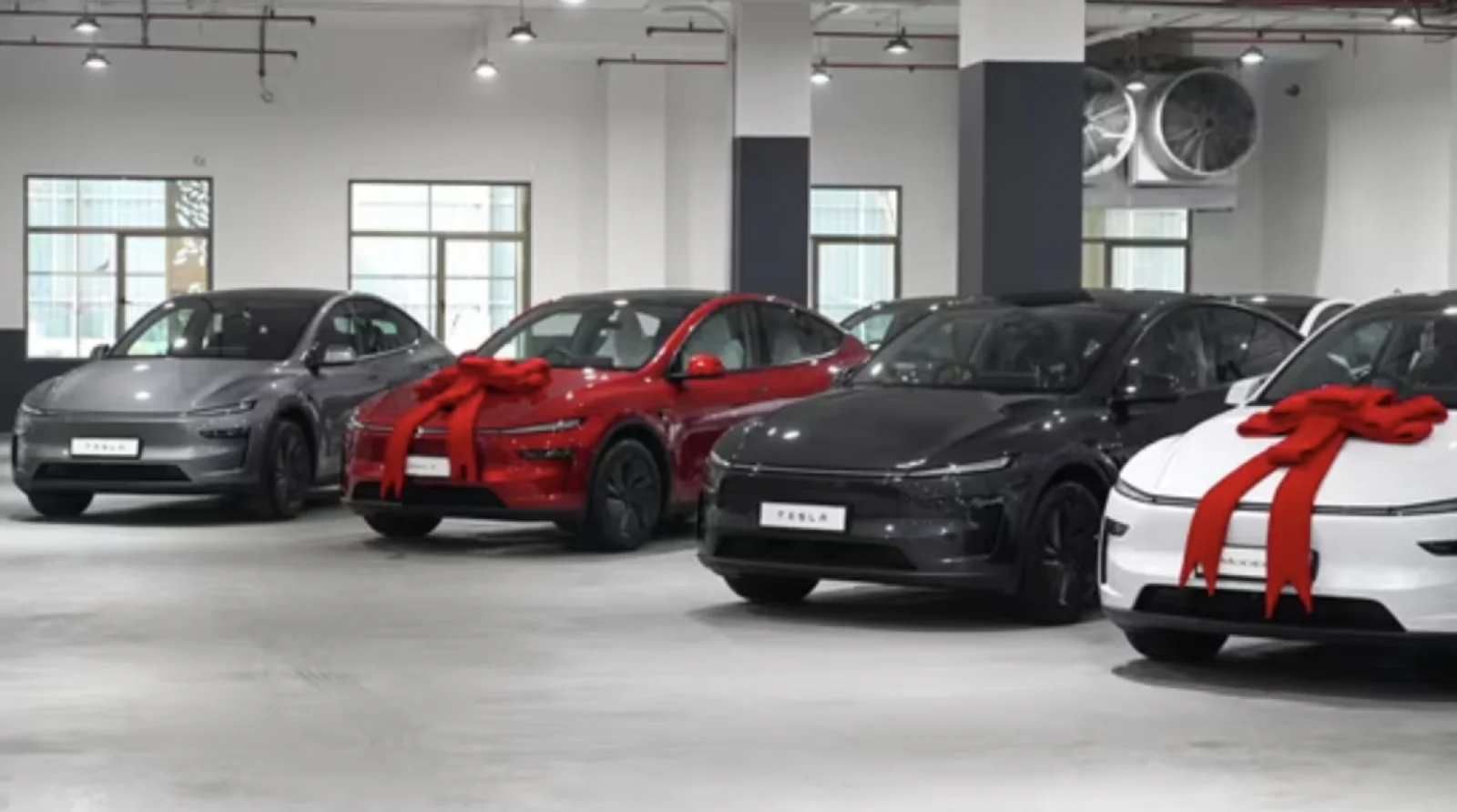 Tesla Faces Demand Slump in India, Rolls Out Select Discounts on Model Y