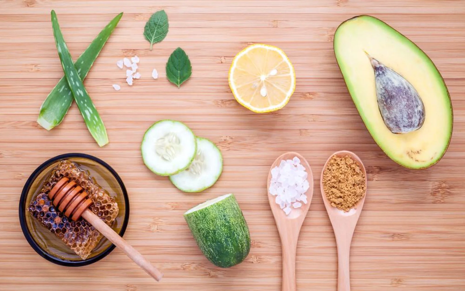 From Aloe Vera to Avocado: Easy DIY Masks for Deep Skin Moisturization