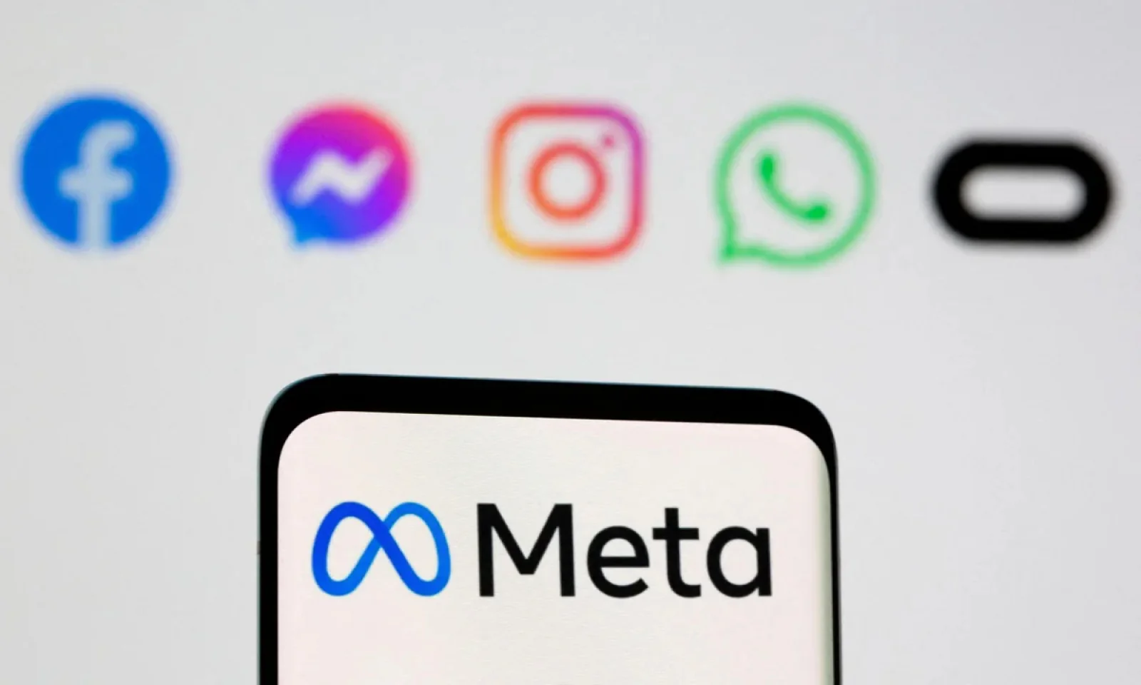 Meta Temporarily Bans AI Characters for Teen Users Across Platforms