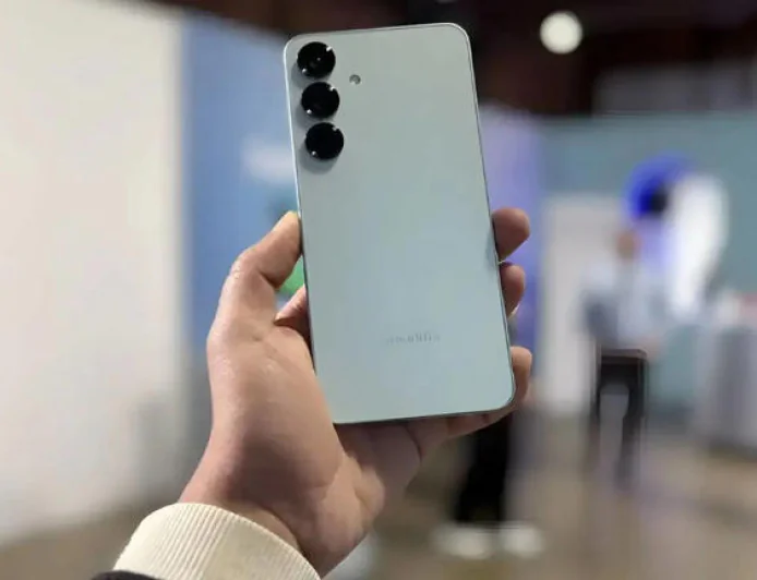 Samsung Galaxy S25 Ultra Available at ₹1.10 Lakh on Flipkart, Bank Offers Add More Savings