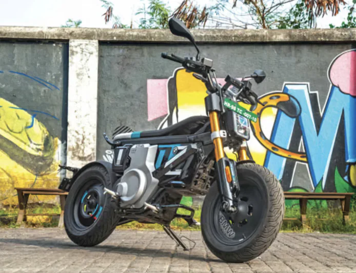 BMW Motorrad Offers Up to ₹2.40 Lakh Savings on BMW CE 02