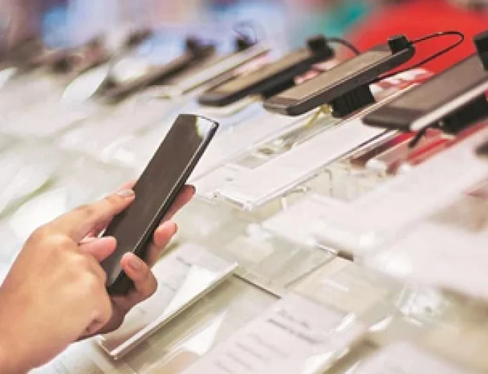 Smartphones Dominate India’s Exports as Country Eyes Global Manufacturing Hub Status