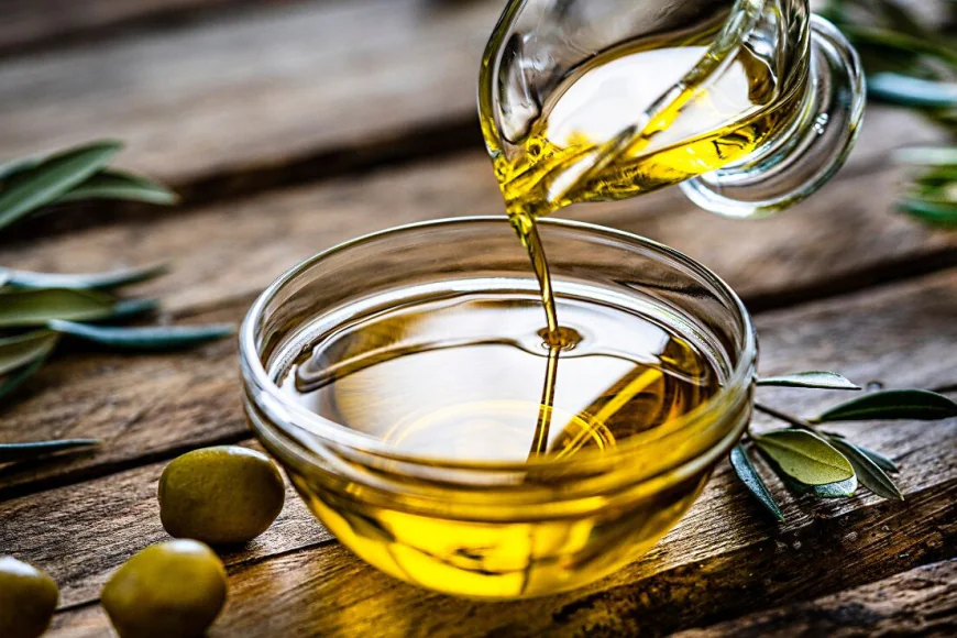 From Kitchen to Liver: The Dark Side of Excess Seed Oil Consumption From Kitchen to Liver: The Dark Side of Excess Seed Oil Consumption