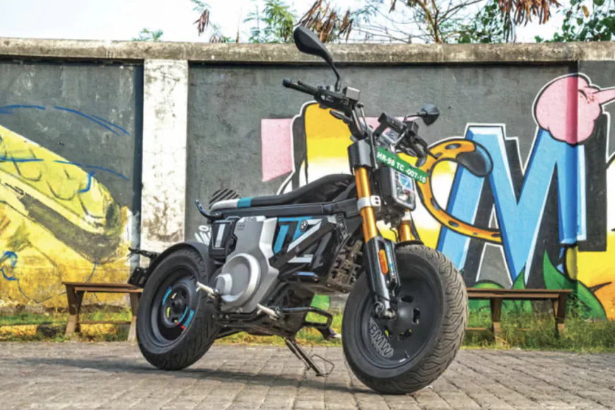 BMW Motorrad Offers Up to ₹2.40 Lakh Savings on BMW CE 02