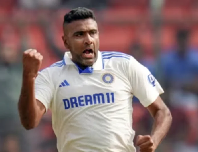 Gavaskar Urges BCCI to Impose Fines on Players Pulling Out of IPL