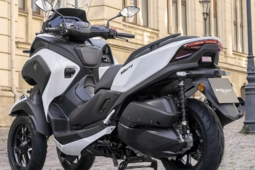 Yamaha Tricity 300 Becomes One of the First Scooters with Airbag Technology