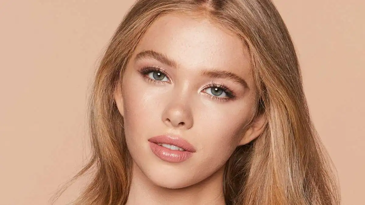 Dewy Makeup in Summer: Expert Tips to Achieve a Hydrated Glow Without Sweat Ruining It