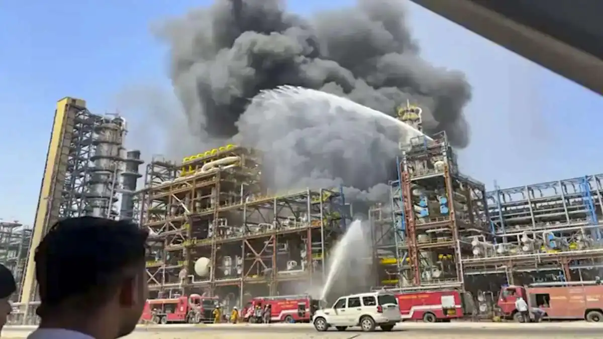 Hindustan Petroleum Corporation Limited Refinery Fire: CM Bhajan Lal Sharma Inspects Site, Probe Begins