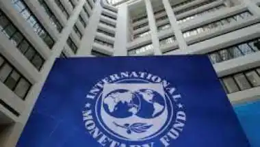 Pakistan’s Economic Outlook Weakens: IMF Lowers Growth Estimate, Raises Inflation to 8.4% Amid Energy Risks
