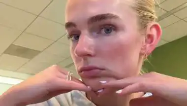 ‘Office-Air Glow-Down’ Trend Goes Viral: Why Your Skin Loses Its Shine by Evening