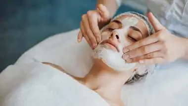 Bridal Beauty Trends Shift: Long-Term Skin Treatments Replace Last-Minute Makeup