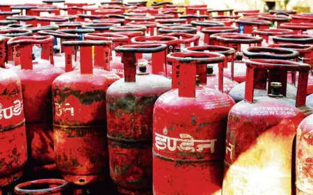 Commercial LPG Cylinder Prices Jump, Households Get Temporary Relief