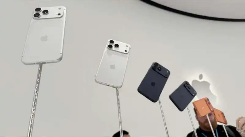 Apple iPhone 17e Gets Price Cut: Now Available at Discount with Bank Offers