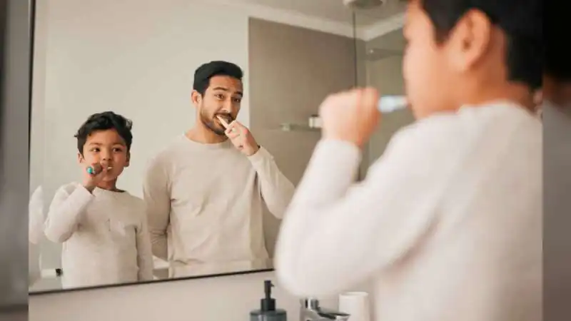 4 Brushing Habits That Can Boost Your Oral Health Naturally