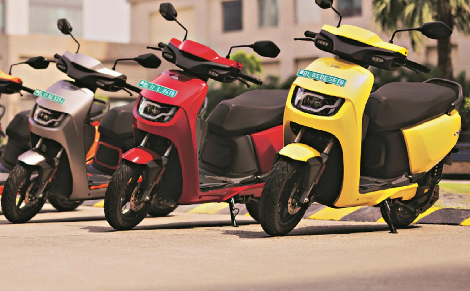 India EV Market Hits Record: 1.91 Lakh Electric Two-Wheelers Sold in March 2026
