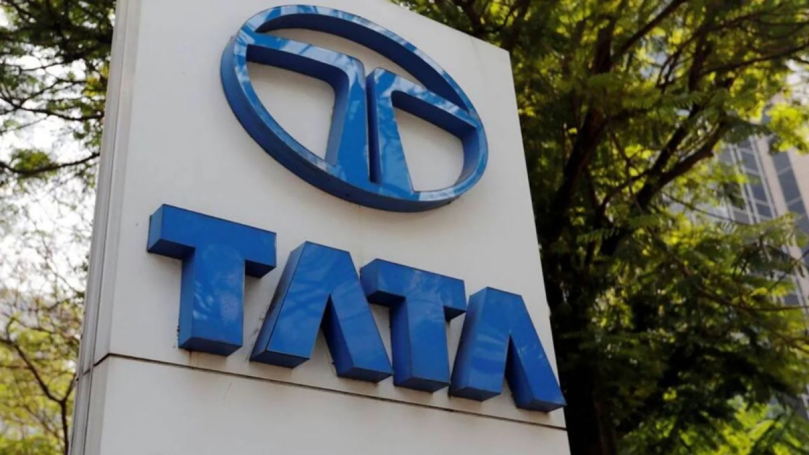 Tata Trust Row: Mehli Mistry Questions Eligibility of Venu Srinivasan, Vijay Singh