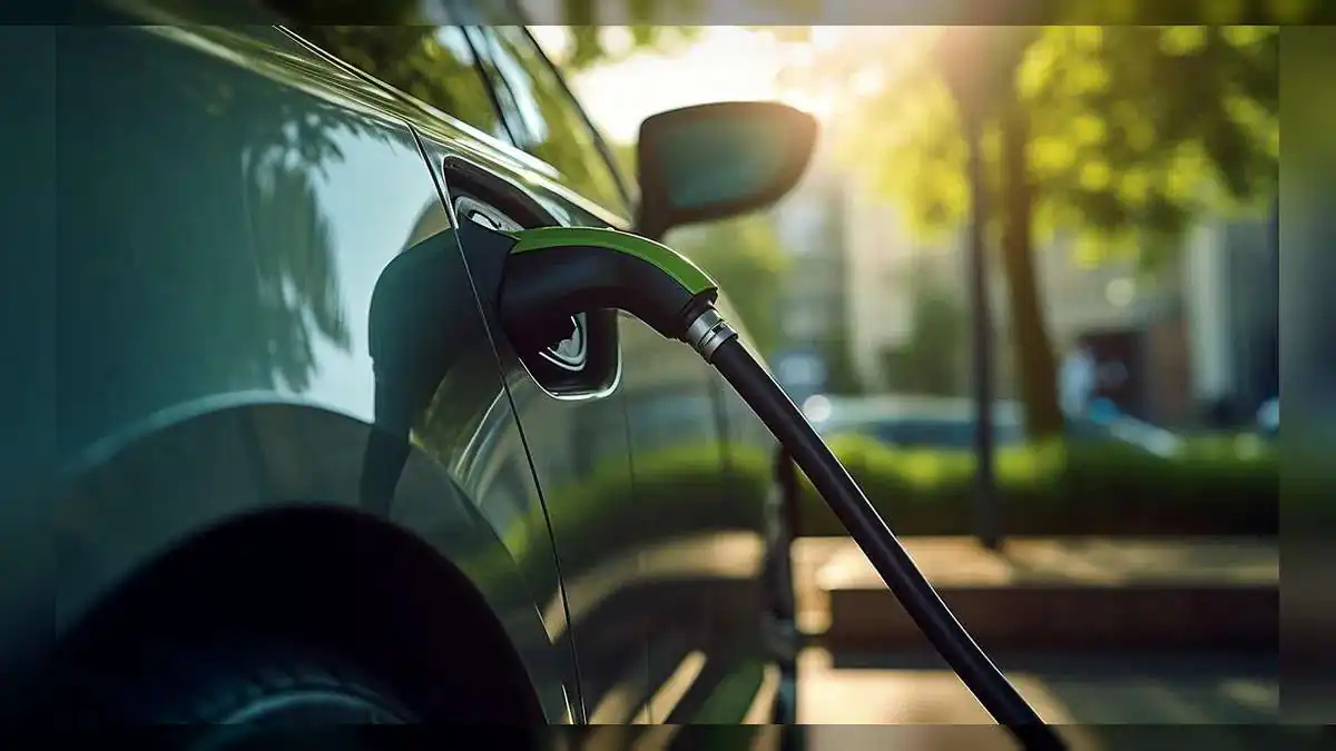 India’s EV Market Accelerates With Strong Growth in Car and Two-Wheeler Sales