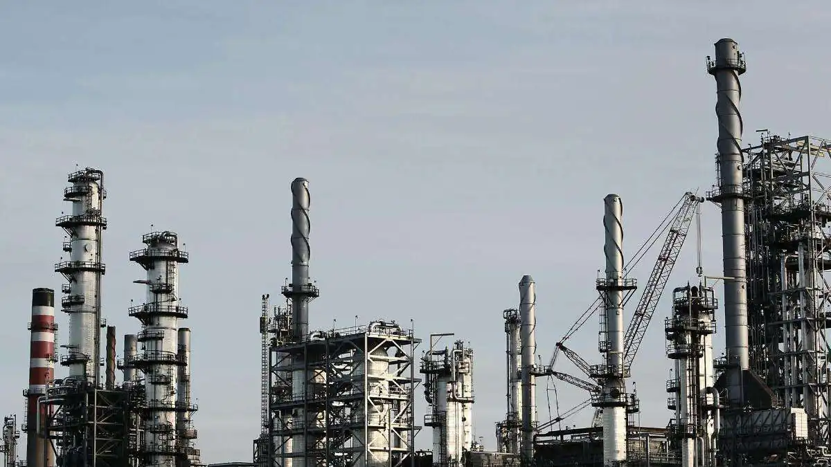 India’s Eight Core Sectors Grow 1.7%, Fuel Segments Under Pressure