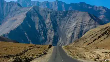 Mystery of Ladakh’s Magnetic Hill: Why Vehicles Move Uphill on Their Own
