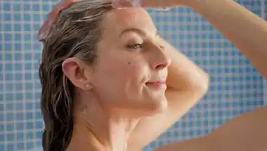 Deep Conditioning and Heat Protection Essential for Bleached Hair Care