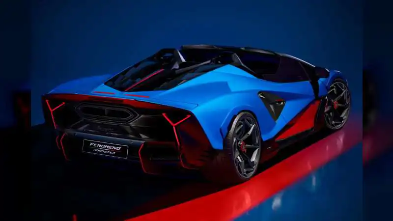 Lamborghini Fenomeno Roadster Gets Powerful V12 Hybrid Engine, 340 km/h Top Speed