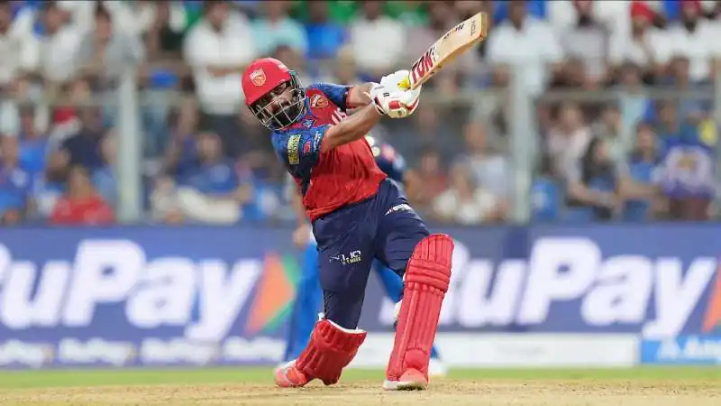 Prabhsimran Singh and Azmatullah Omarzai Power Punjab Kings to 200 Against Mumbai Indians
