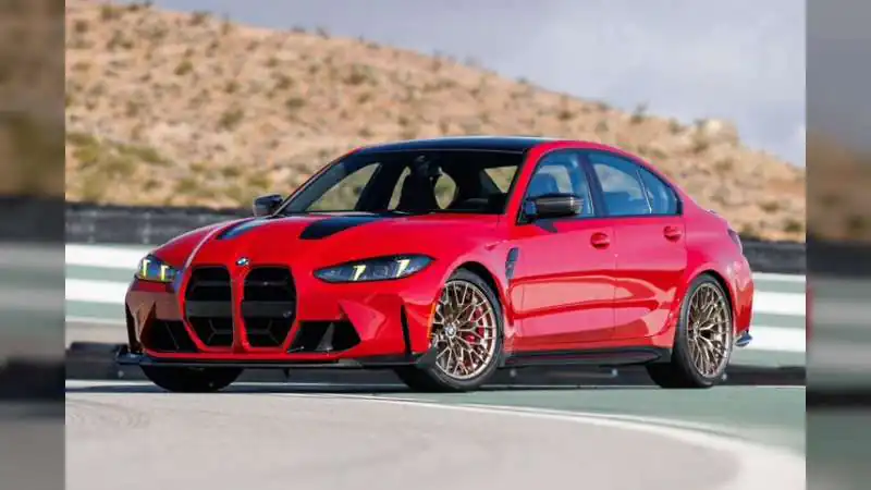 BMW M3 CS Handschalter Gets 6-Speed Manual Transmission and Track-Focused Setup