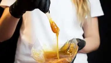 Honey for Hair: 5 Amazing Benefits and Easy Ways to Use It for Stronger, Shinier Hair
