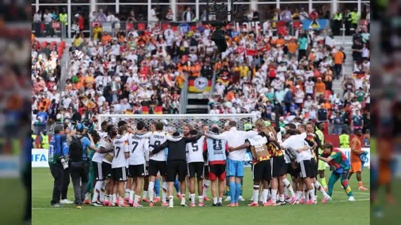 Germany Aim to Seal Group E Top Spot Against Ecuador as World Cup Group Stage Nears End