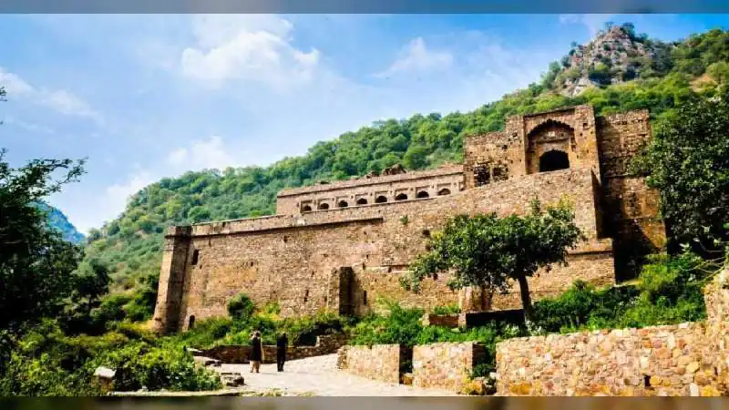 Bhangarh Fort: Rajasthan's Most Haunted Place That Is Also One of India's Most Beautiful Historical Sites