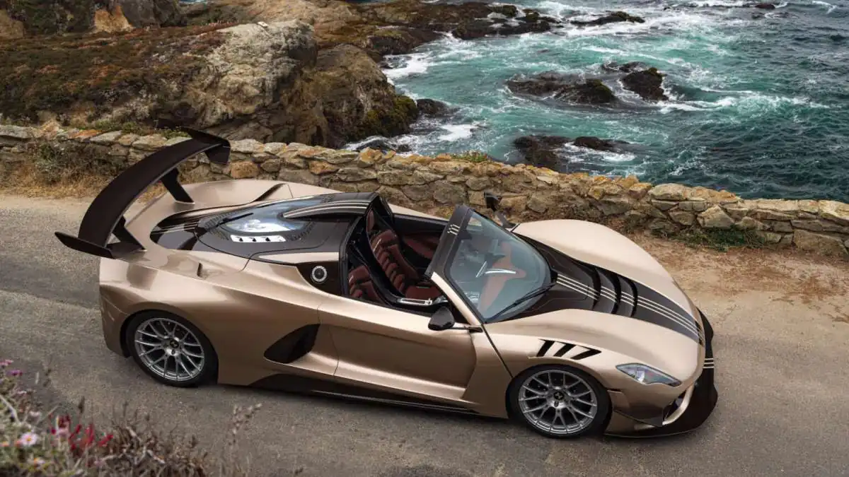 Venom F5-M Roadster: Hennessey's 2,031hp Open-Top Hypercar With Roof Scoop and Manual Gearbox Revealed at Goodwood